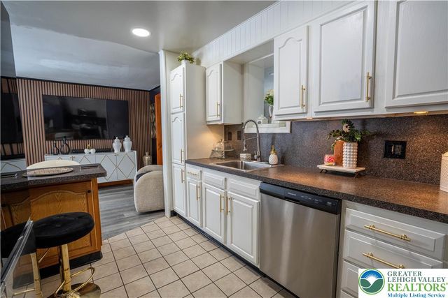 1625 Marshall Street Southwest, Allentown City, PA 18103