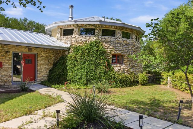 2003 Rabb RD, Austin, TX 78704