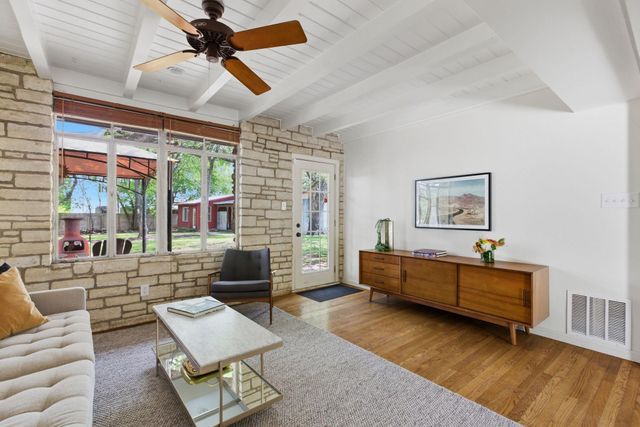 2003 Rabb RD, Austin, TX 78704