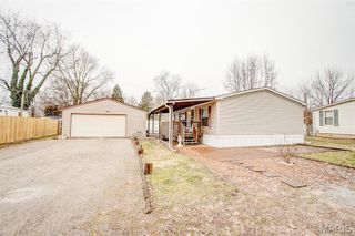 121 MONTICELLO Place, Fairview Heights, IL 62208