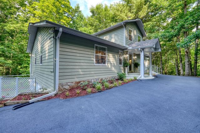 549 Cook Mountain Drive, Blairsville, GA 30512