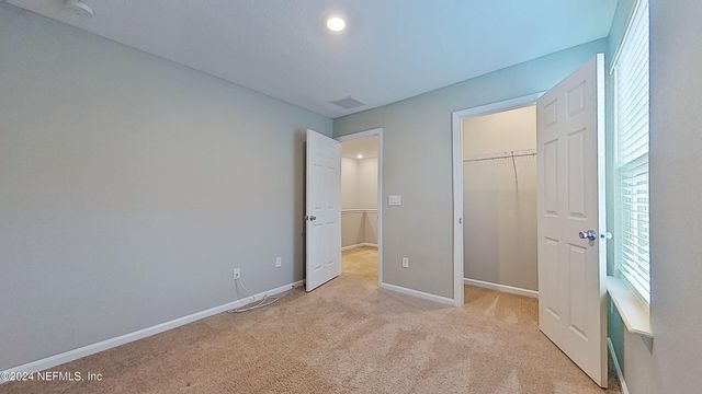 9837 FIDDLEBACK Lane, Jacksonville, FL 32222