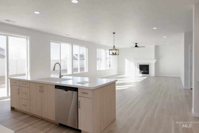 17416 N Union Springs Pl, Nampa, ID 83687