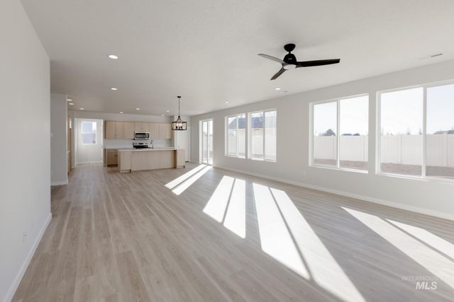 17416 N Union Springs Pl, Nampa, ID 83687