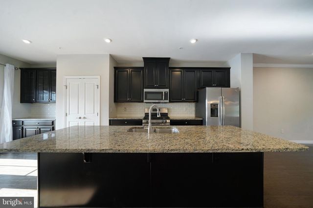 227 QUARRY POINT RD, Malvern, PA 19355