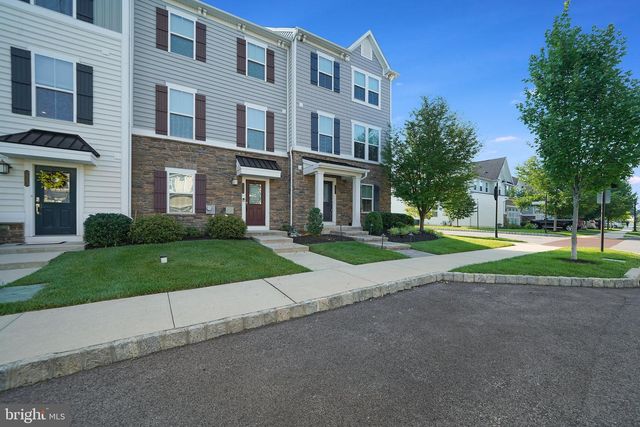 227 QUARRY POINT RD, Malvern, PA 19355
