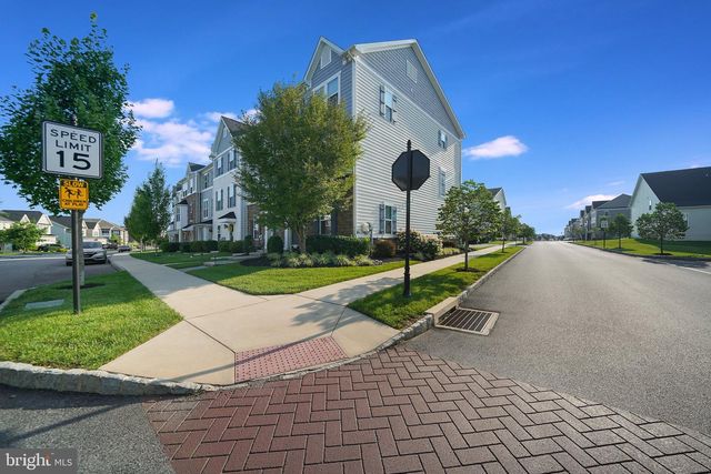 227 QUARRY POINT RD, Malvern, PA 19355