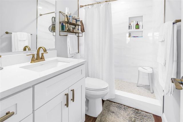 5920 80TH STREET N 404, St Petersburg, FL 33709