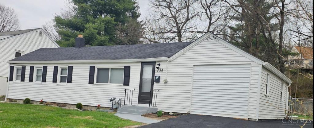 234 McGuire Lane, Reading, OH 45215