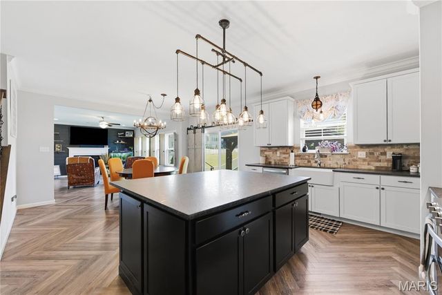 1322 Bloomfield Drive, Eureka, MO 63025