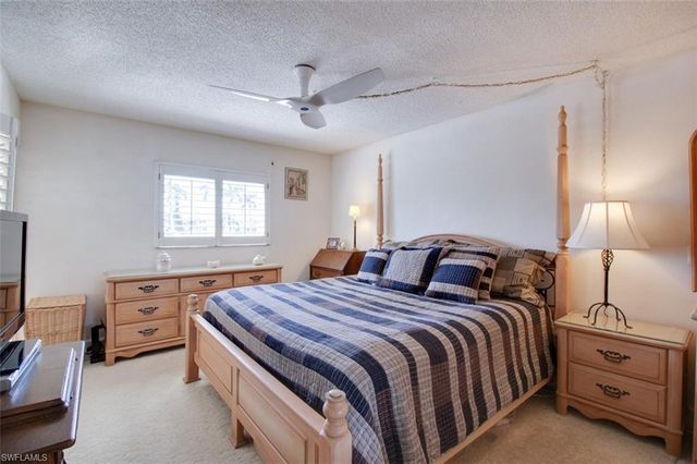 250 7th AVE S 305, Naples, FL 34102