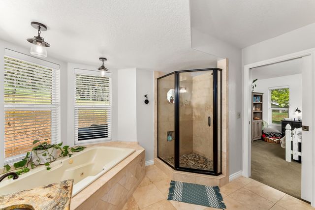 5990 Upper Ridge Way, Auburn, CA 95602