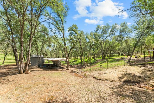 5990 Upper Ridge Way, Auburn, CA 95602
