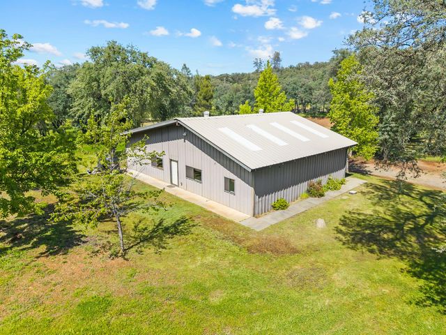 5990 Upper Ridge Way, Auburn, CA 95602