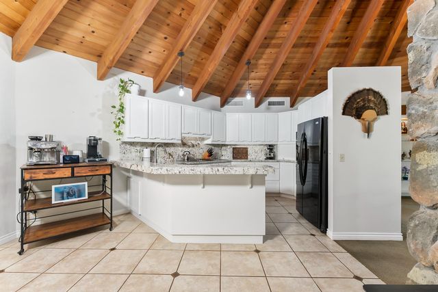 5990 Upper Ridge Way, Auburn, CA 95602