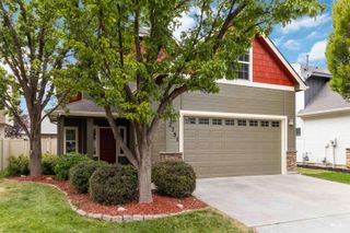 2751 N Aldgate Way, Meridian, ID 83646