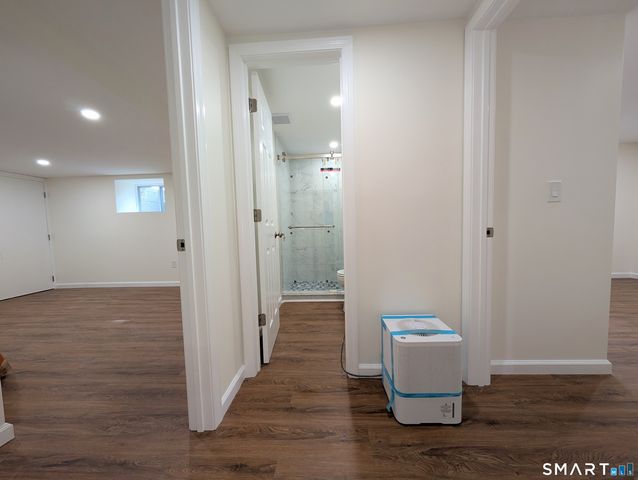 1996 Huntington Road, Stratford, CT 06615
