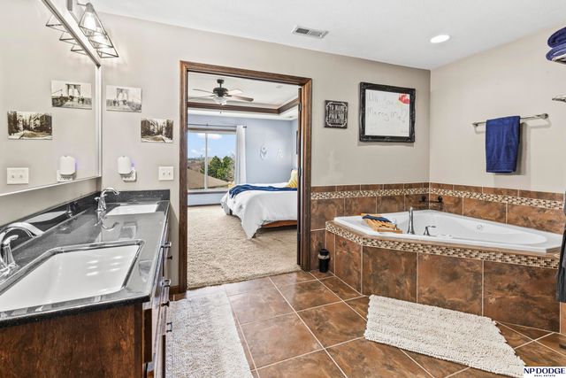 1610 Baldwin Circle, Council Bluffs, IA 51503