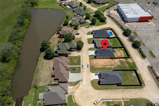 1030 Cannon Place, Paris, TX 75462