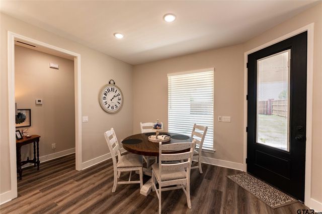 1030 Cannon Place, Paris, TX 75462