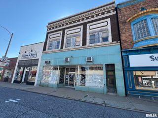 1524 6TH Avenue, Moline, IL 61265