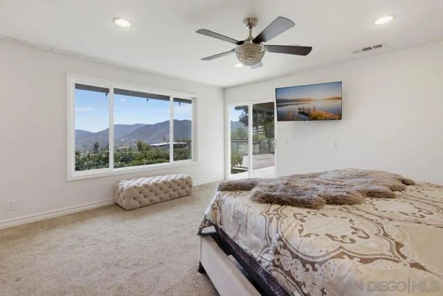 2450 Vista Lago Ter, Escondido, CA 92029