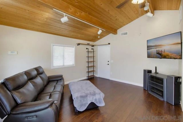 2450 Vista Lago Ter, Escondido, CA 92029