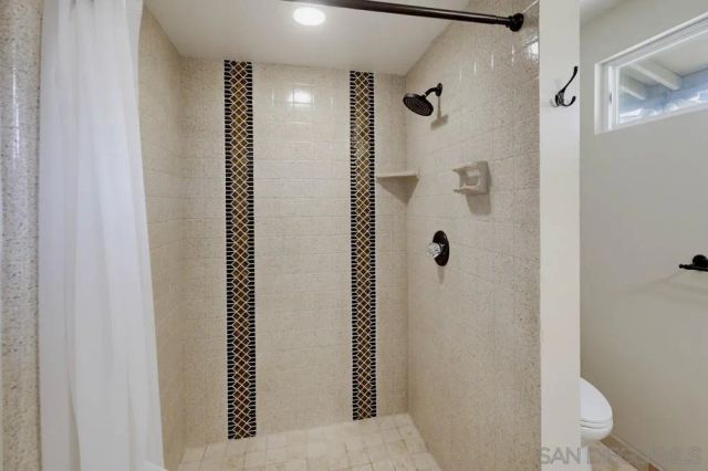 2450 Vista Lago Ter, Escondido, CA 92029