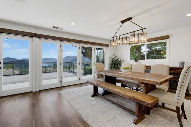 2450 Vista Lago Ter, Escondido, CA 92029