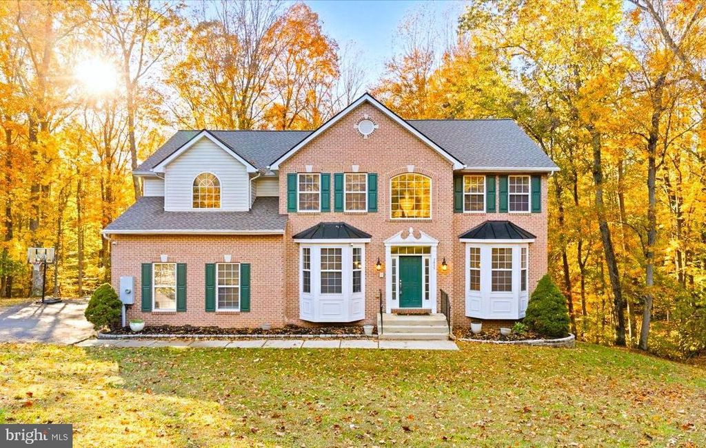 7055 COLONIAL LN, Hughesville, MD 20637