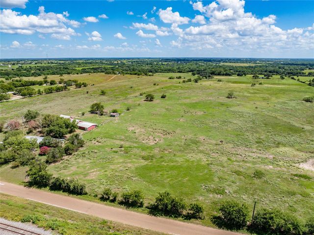 1466 County Road 253, Weimar, TX 78962