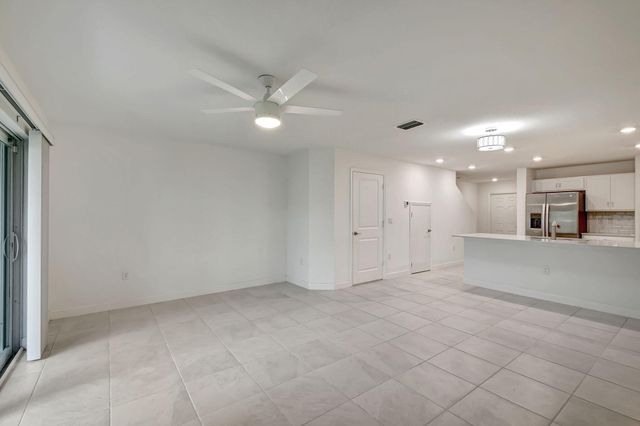 6851 Broadwater Lane, Lake Worth, FL 33467