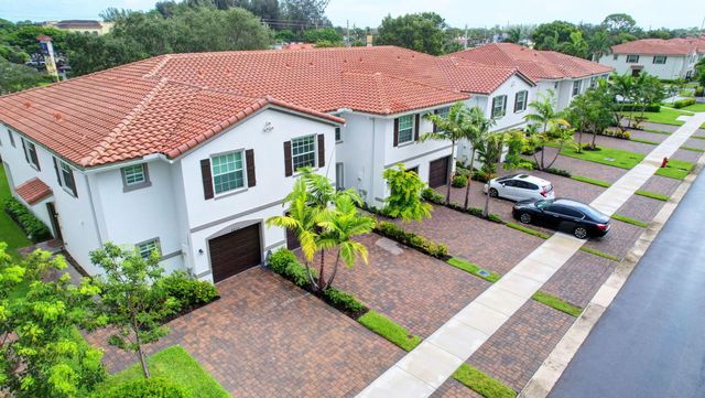6851 Broadwater Lane, Lake Worth, FL 33467