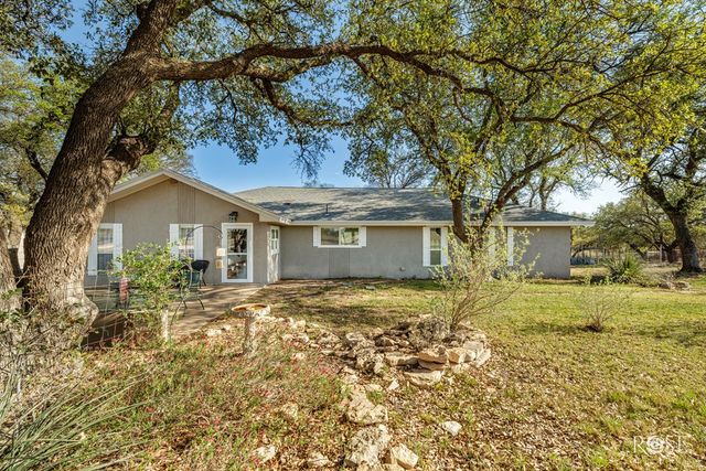 6081 Candice Rd, Christoval, TX 76935