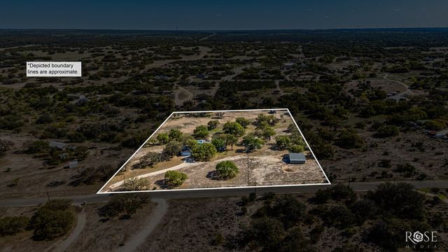 6081 Candice Rd, Christoval, TX 76935