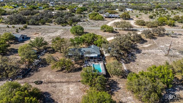6081 Candice Rd, Christoval, TX 76935