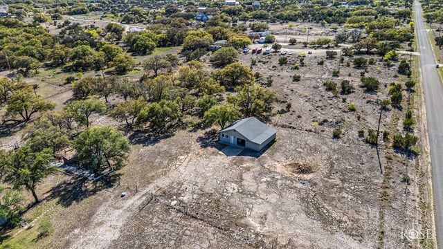 6081 Candice Rd, Christoval, TX 76935