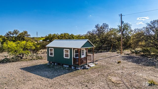 6081 Candice Rd, Christoval, TX 76935