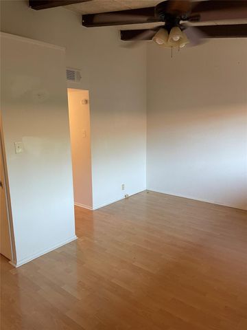 2404 Longview ST 204, Austin, TX 78705