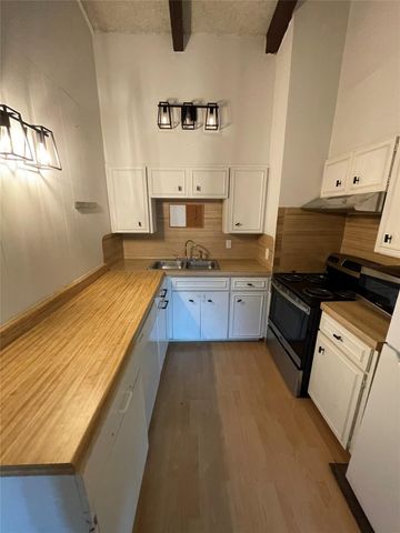 2404 Longview ST 204, Austin, TX 78705