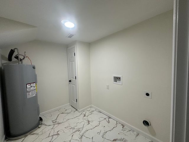 239 Hawkheegan, Frankfort, KY 40601