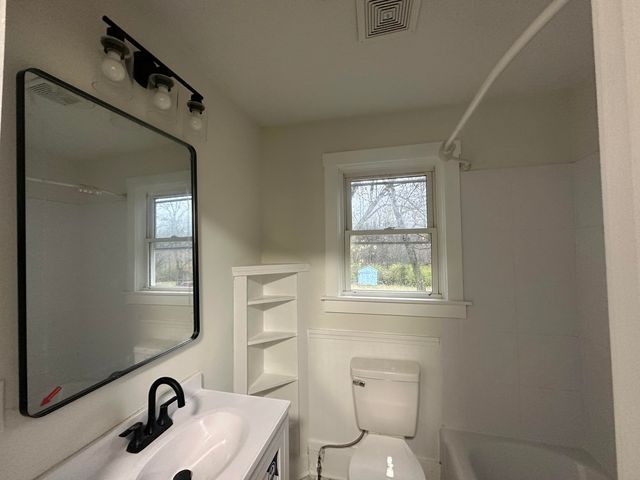 239 Hawkheegan, Frankfort, KY 40601