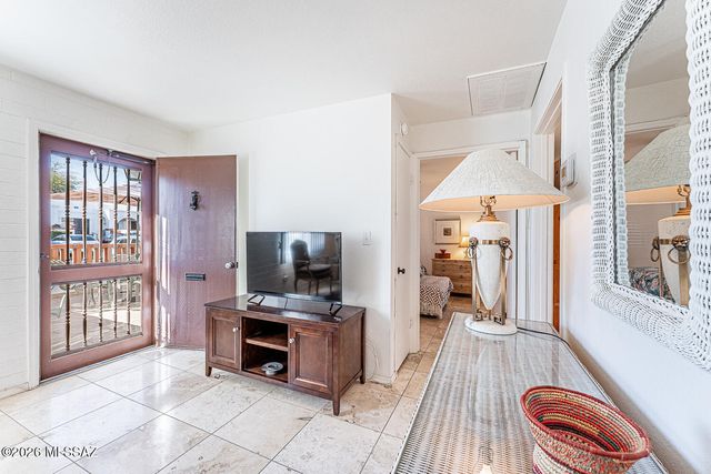 189 S Paseo Pena Apt D, Green Valley, AZ 85614