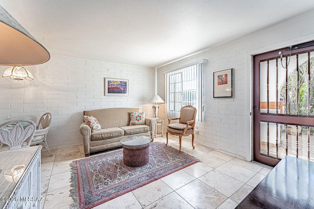 189 S Paseo Pena Apt D, Green Valley, AZ 85614