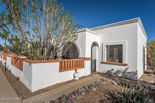 189 S Paseo Pena Apt D, Green Valley, AZ 85614