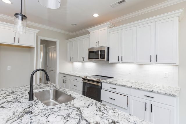 2916 Discovery Drive NW 102, Cleveland, TN 37312