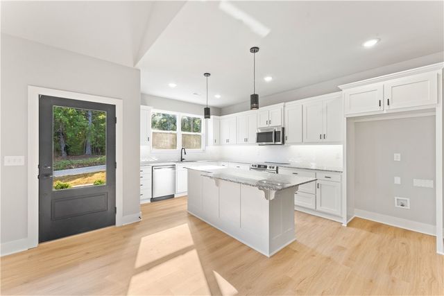 11 Kincardine Drive, Bella Vista, AR 72715