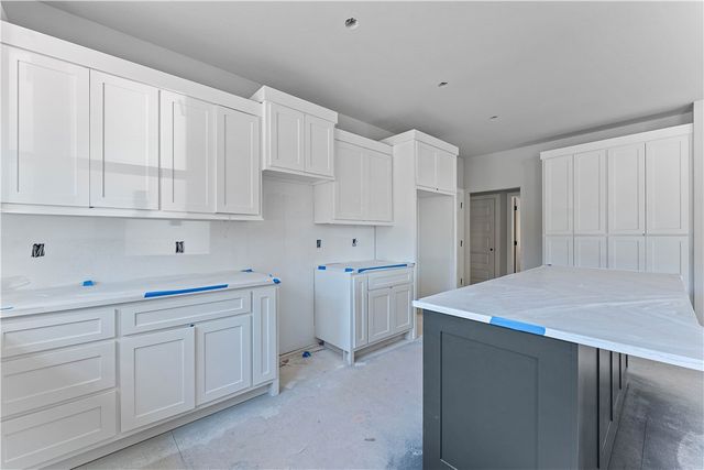 11 Kincardine Drive, Bella Vista, AR 72715