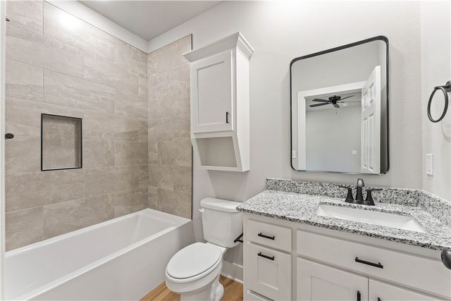 11 Kincardine Drive, Bella Vista, AR 72715