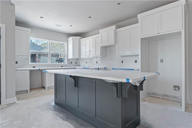 11 Kincardine Drive, Bella Vista, AR 72715